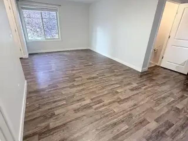 Townhouse 3 Bedroom For Rent Calgary AB 1995 ES105118857