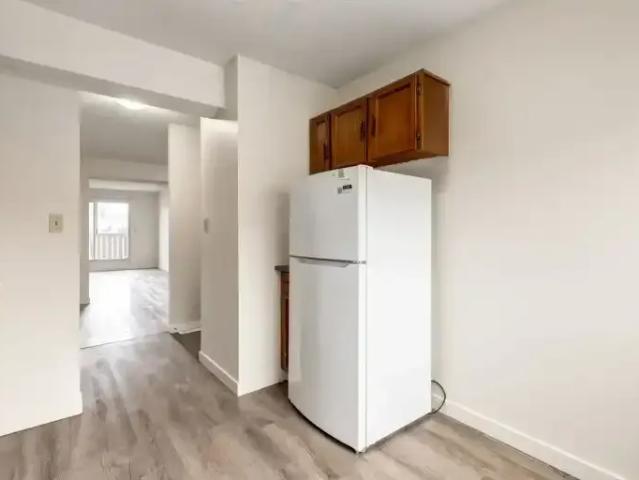 Townhouse 3 Bedroom For Rent Calgary AB 1910 ES104400393