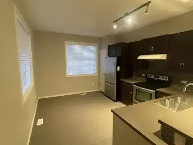 Townhouse 3 Bedroom For Rent Calgary AB 2000 ES105653957