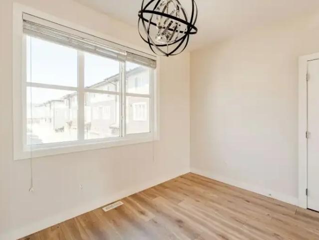 Townhouse 3 Bedroom For Rent Calgary AB 2150 ES104535530