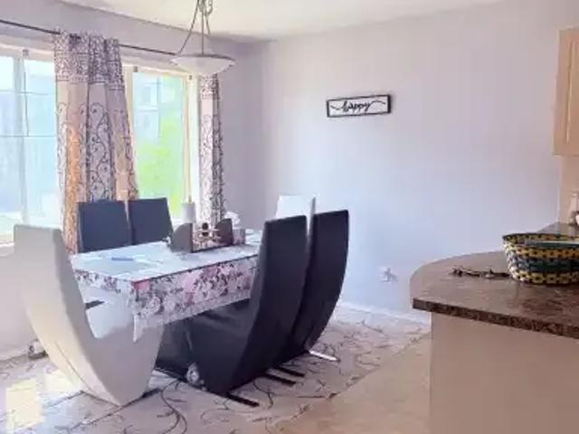 Townhouse 3 Bedroom For Rent Calgary AB 2100 ES104841644