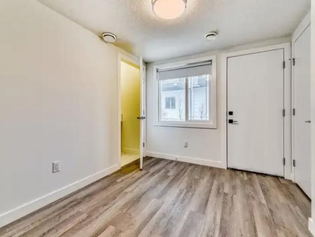 Townhouse 3 Bedroom For Rent Calgary AB 2250 ES105601933
