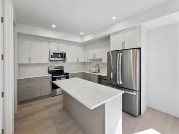 Townhouse 3 Bedroom For Rent Calgary AB 2289 ES103390675