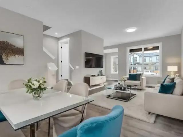 Townhouse 3 Bedroom For Rent Calgary AB 2295 ES105623681