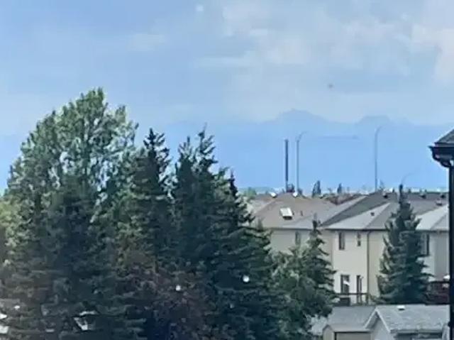 Townhouse 3 Bedroom For Rent Calgary AB 2200 ES104224640