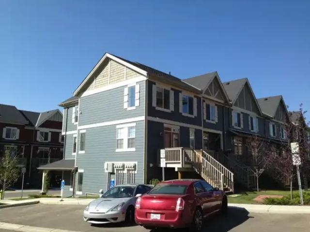 Townhouse 3 Bedroom For Rent Calgary AB 2200 ES105023316