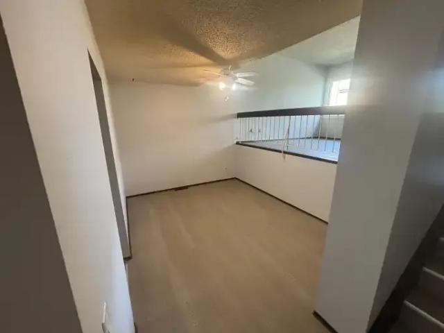 Townhouse 3 Bedroom For Rent Calgary AB 2200 ES105167404