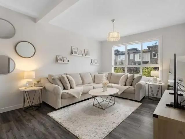 Townhouse 3 Bedroom For Rent Calgary AB 2350 ES105580936