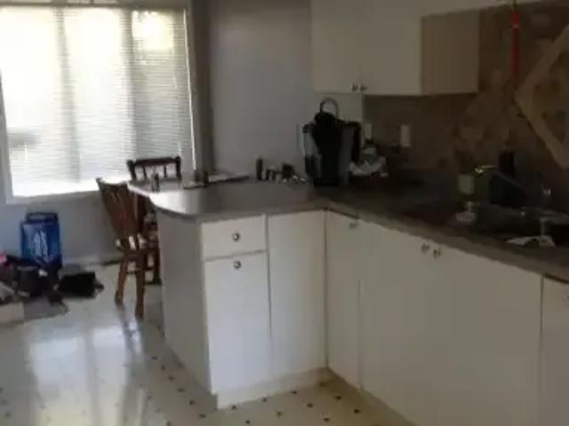 Townhouse 3 Bedroom For Rent Calgary AB 2300 ES105198600
