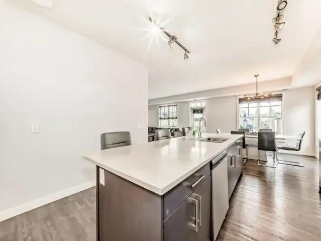 Townhouse 3 Bedroom For Rent Calgary AB 2300 ES105410655