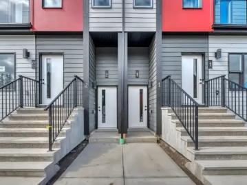 Townhouse 3 Bedroom For Rent Calgary AB 2549 ES103411272