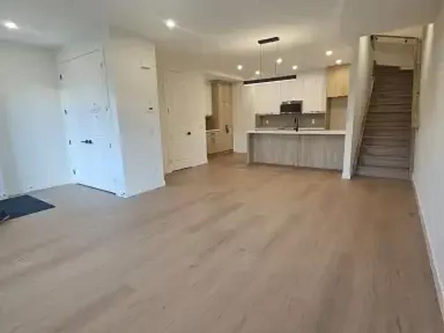 Townhouse 3 Bedroom For Rent Calgary AB 2599 ES106077208