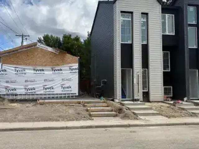 Townhouse 3 Bedroom For Rent Calgary AB 2750 ES103770612