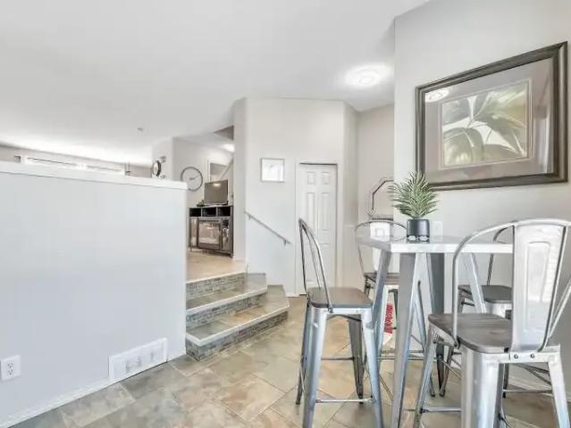 Townhouse 3 Bedroom For Rent Calgary AB 2750 ES104179606