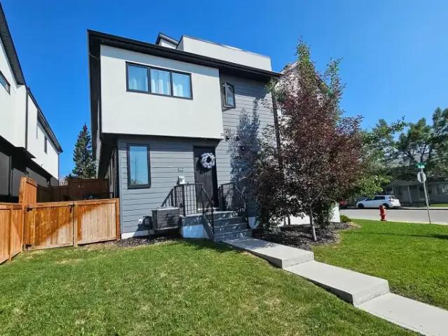Townhouse 3 Bedroom For Rent Calgary AB 2850 ES105793136