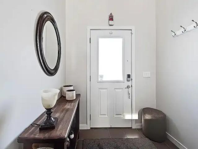 Townhouse 3 Bedroom For Rent Calgary AB 2950 ES104433770