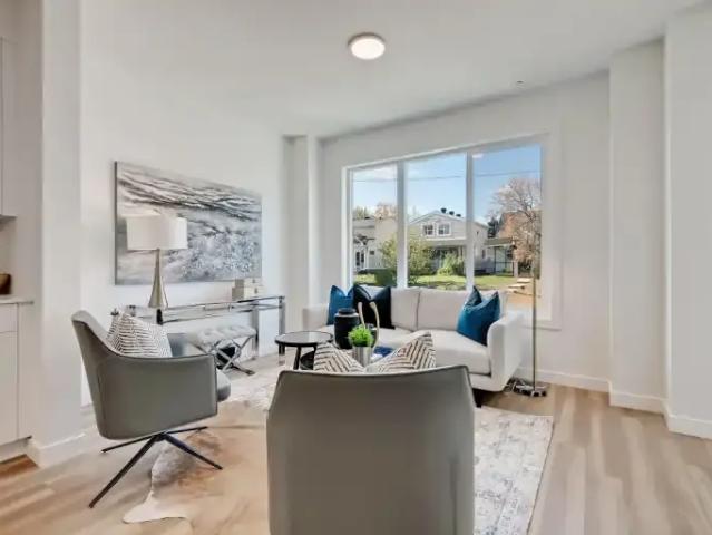 Townhouse 3 Bedroom For Rent Calgary AB 2975 ES103999948