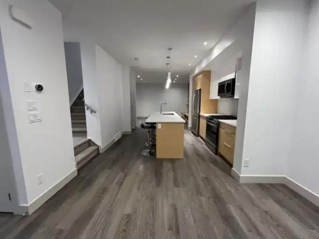 Townhouse 3 Bedroom For Rent Calgary AB 3200 ELS105715450