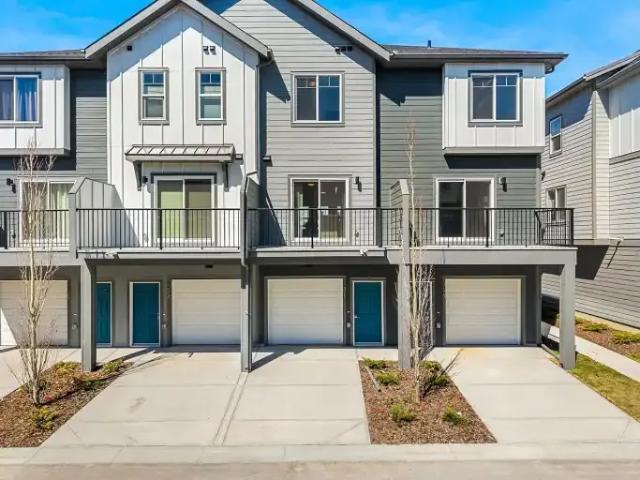 Townhouse 3 Bedroom For Rent Calgary AB 3900 ES105150934