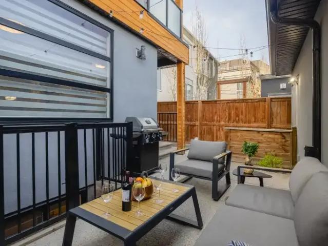 Townhouse 3 Bedroom For Rent Calgary AB 5500 ELS105337568