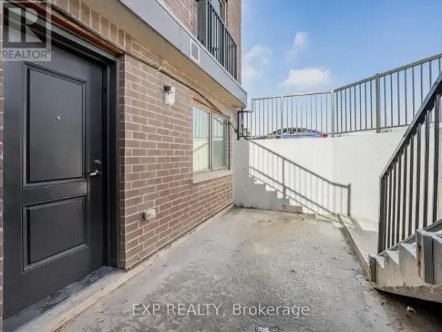 Townhouse 3 Bedroom For Rent Cambridge ON 2250 ES103611942