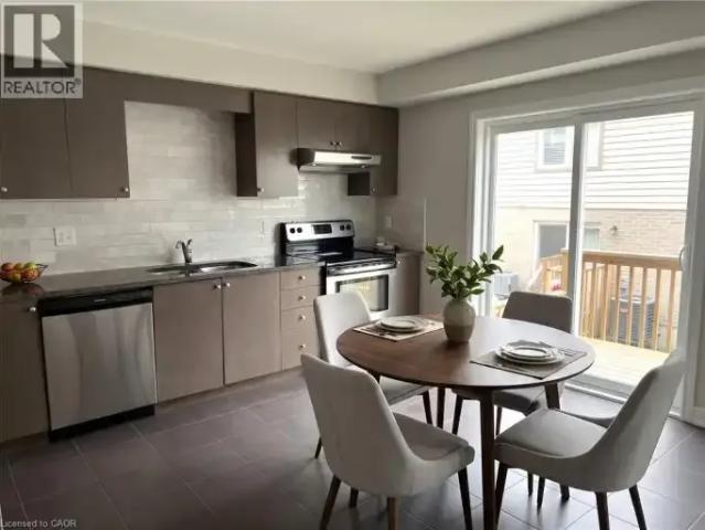 Townhouse 3 Bedroom For Rent Cambridge ON 2595 ES105394943