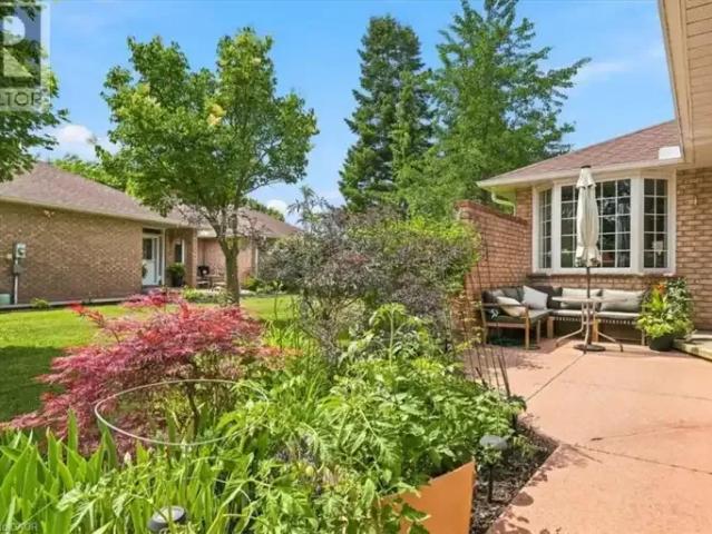 Townhouse 3 Bedroom For Rent Cambridge ON 2700 ES105505988