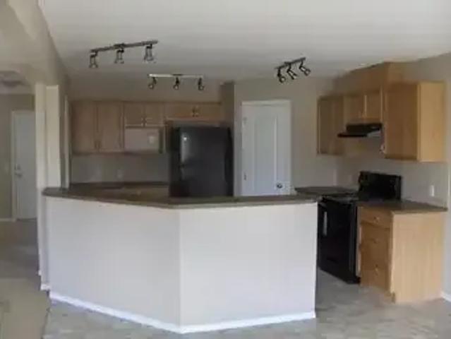 Townhouse 3 Bedroom For Rent Chestermere AB 2100 ES104986144