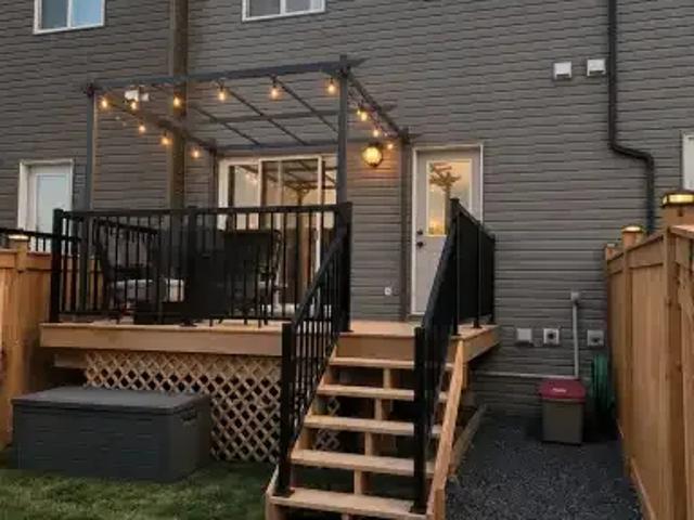 Townhouse 3 Bedroom For Rent Cochrane AB 2500 ES106031496