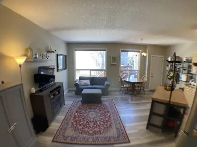 Townhouse 3 Bedroom For Rent Cochrane AB 2200 ES104940410