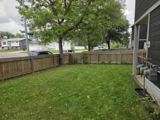 Townhouse 3 Bedroom For Rent Edmonton AB 1500 ELS104991466