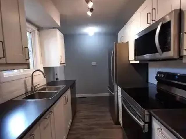 Townhouse 3 Bedroom For Rent Edmonton AB 1600 ES105226645