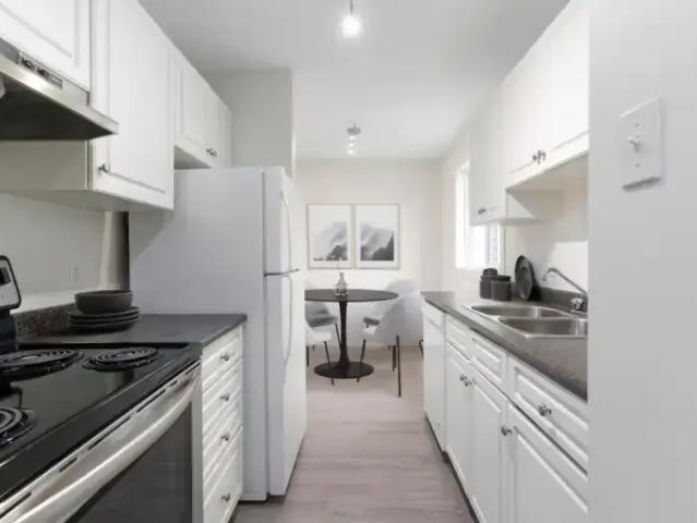 Townhouse 3 Bedroom For Rent Edmonton AB 1699 ES103651058