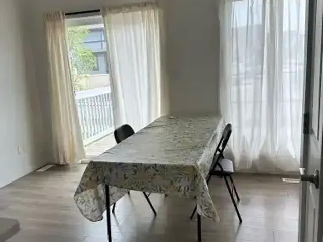 Townhouse 3 Bedroom For Rent Edmonton AB 1699 ES105580882