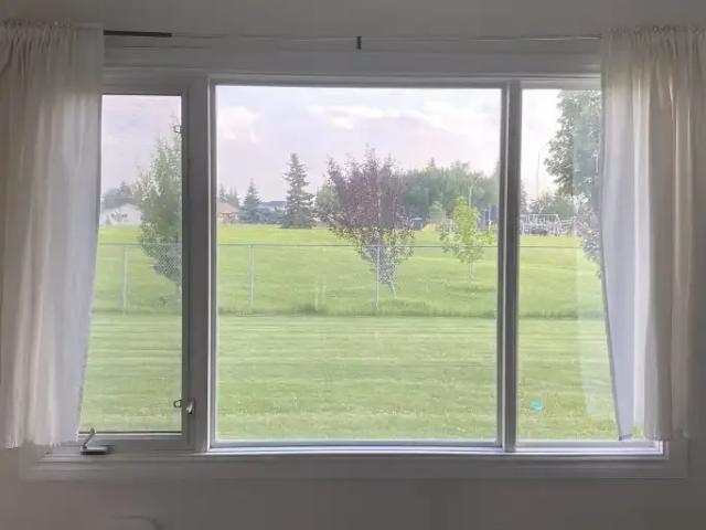 Townhouse 3 Bedroom For Rent Edmonton AB 1700 ELS105119080