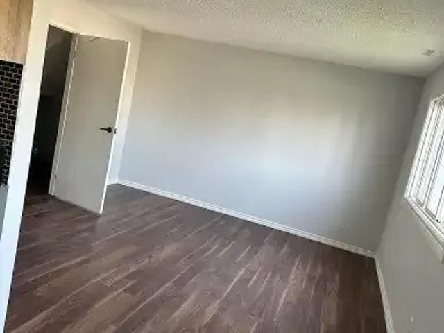 Townhouse 3 Bedroom For Rent Edmonton AB 1700 ES104794578