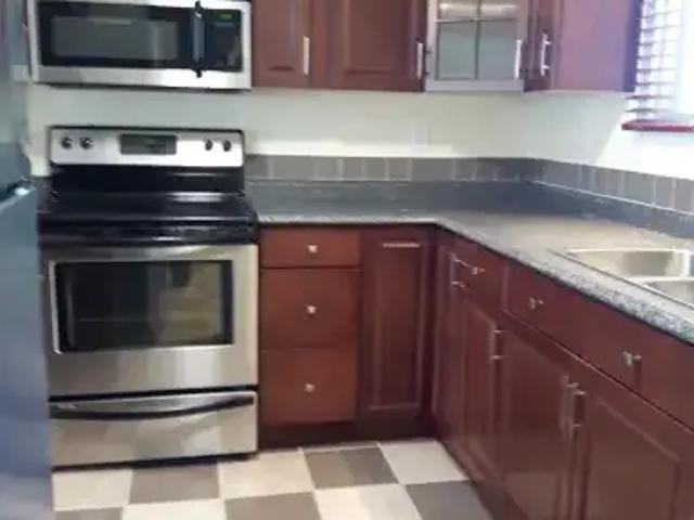 Townhouse 3 Bedroom For Rent Edmonton AB 1745 ES105100397