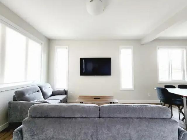 Townhouse 3 Bedroom For Rent Edmonton AB 1750 ELS104181337