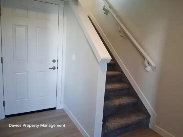 Townhouse 3 Bedroom For Rent Edmonton AB 1800 ES105643212