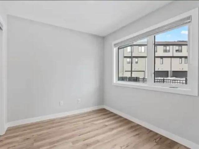 Townhouse 3 Bedroom For Rent Edmonton AB 1850 ES105674761