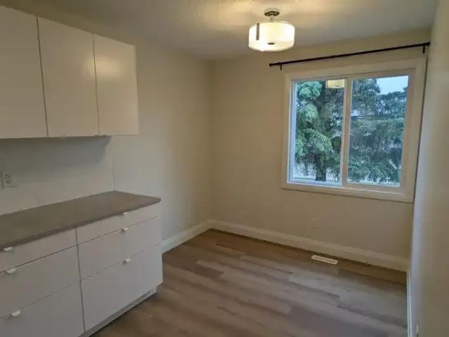 Townhouse 3 Bedroom For Rent Edmonton AB 1850 ES106134514