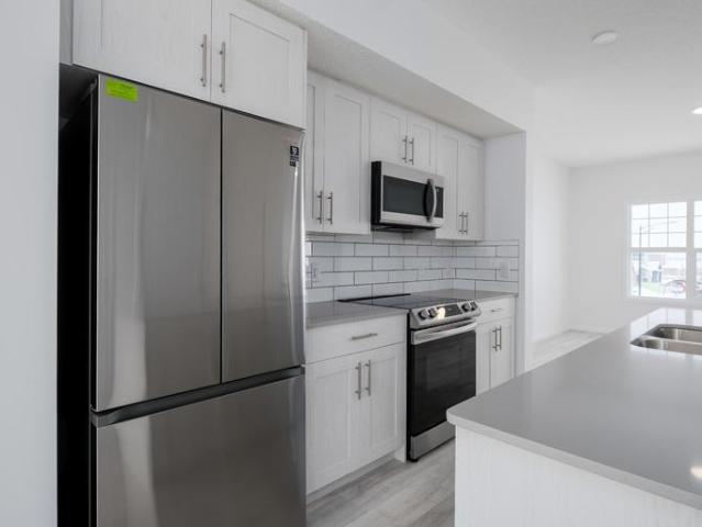 Townhouse 3 Bedroom For Rent Edmonton AB 1865 ES105623145