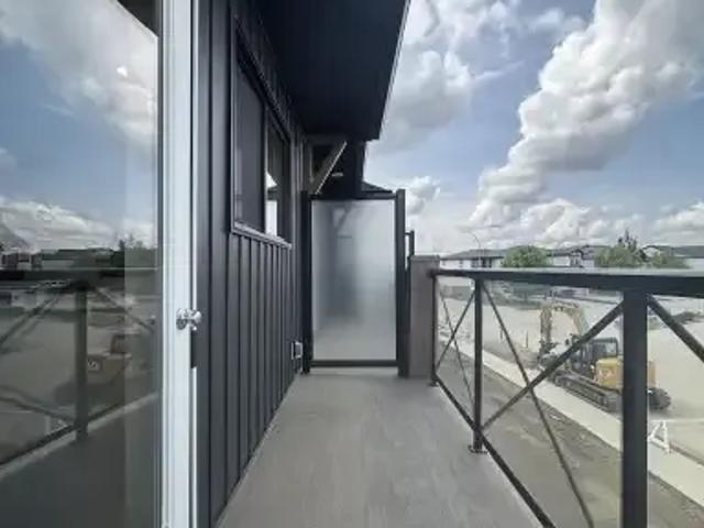 Townhouse 3 Bedroom For Rent Edmonton AB 1875 ES105047853