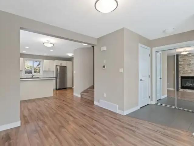Townhouse 3 Bedroom For Rent Edmonton AB 1895 ES106134452