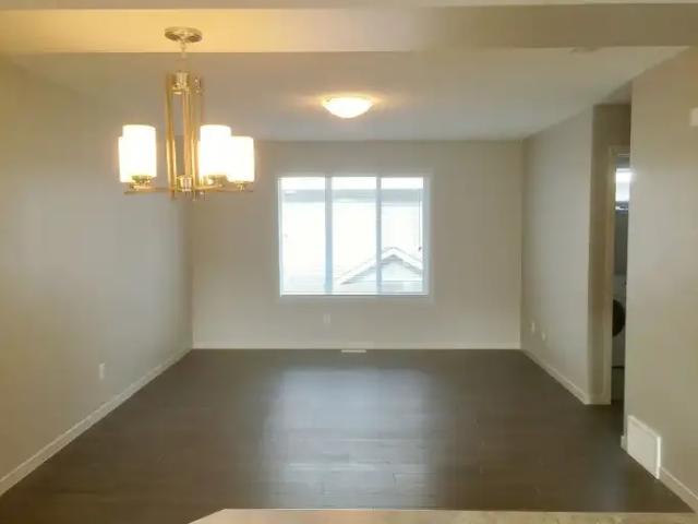 Townhouse 3 Bedroom For Rent Edmonton AB 1900 ES104841762