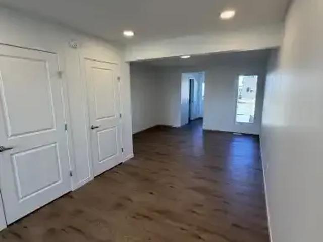 Townhouse 3 Bedroom For Rent Edmonton AB 1900 ES105543343