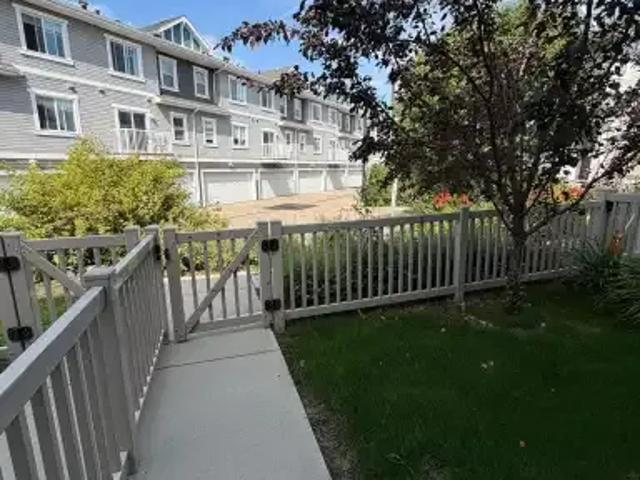 Townhouse 3 Bedroom For Rent Edmonton AB 1900 ES105226614
