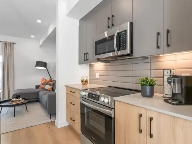 Townhouse 3 Bedroom For Rent Edmonton AB 1938 ES105601943