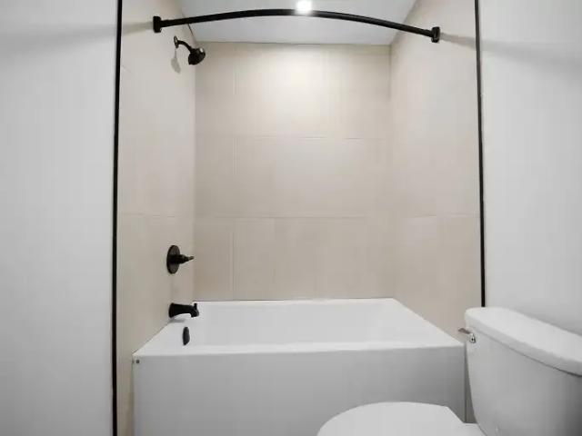 Townhouse 3 Bedroom For Rent Edmonton AB 1950 ES102847014
