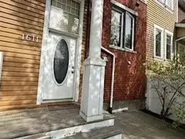 Townhouse 3 Bedroom For Rent Edmonton AB 1950 ES105198609